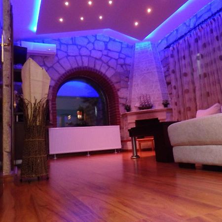 Villa George Afytos Exterior photo